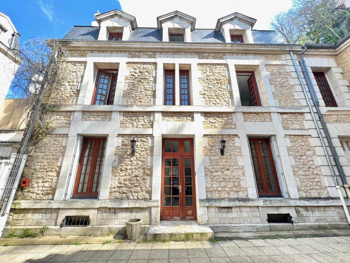 Le Descartes, A 50M De La Gare Fibre/Tv Connecte Apartment Poitiers Ngoại thất bức ảnh